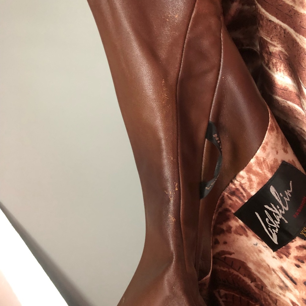 Leather coat - Picture 8 of 8
